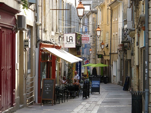 Dans les rues d'Apt - Provence - Luberon by Babaou