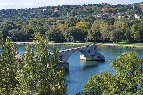 Le pont Saint-Benezet à Avignon (Vaucluse) par Luca & Patrizia 