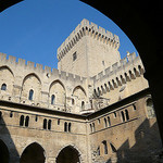 Avignon - Le palais des papes - cloître Benoit XII par Vaxjo - Avignon 84000 Vaucluse Provence France