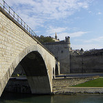 Le Pont Saint Bénézet et Le Palais des Papes par Hélène_D - Avignon 84000 Vaucluse Provence France