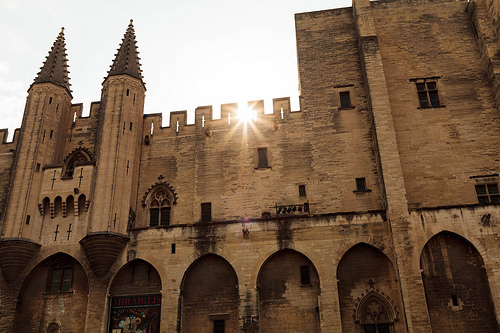 Palais des papes d'Avignon - créneaux par José Schettini Sobrinho