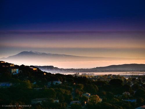 Le Mont-Ventoux mystérieux par Bertrand DAUDE