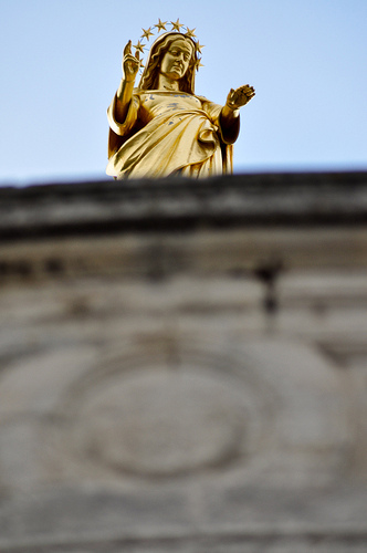 Quelqu'un veille... par Laurent2Couesbouc