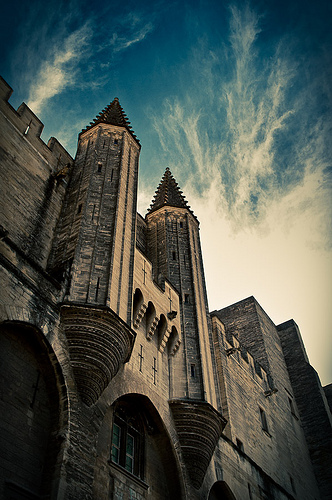 Palais des Papes entrance by ethervizion