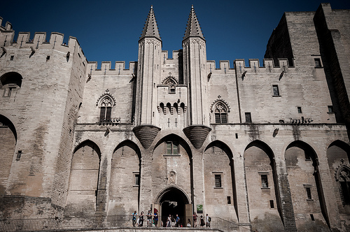 Entrée du Palais des Papes par Joël Galeran