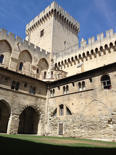 Cloître Benoît XII - Palais des Papes par gab113