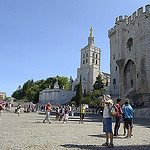 Provence - Avignon : place du palais des papes par Massimo Battesini - Avignon 84000 Vaucluse Provence France