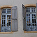 Les fenêtres, rue Gérard Philippe, Avingon, Vaucluse, Provence, France. by byb64 - Avignon 84000 Vaucluse Provence France
