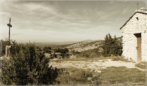 Chapelle sainte Sidoine à Beaumont du Ventoux by Tinou61