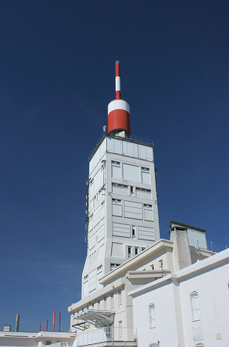 Telecommunications station on top of the Mt-Ventoux par Sokleine