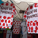 Marché de bédoin : maillot de cycliste  par gab113 - Bédoin 84410 Vaucluse Provence France