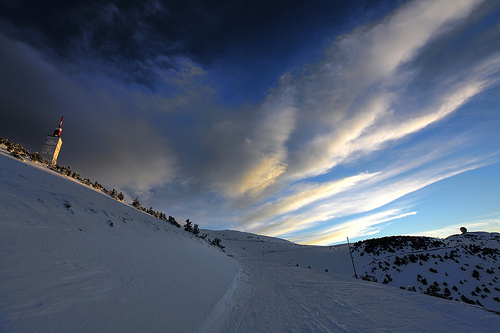 Le Sommet du Mont Ventoux enneigé par CharlesMarlow