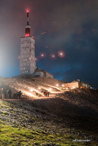 Feux de la Saint Jean - Mont Ventoux par jeff habourdin