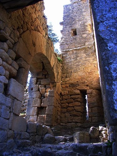 Fort de Buoux , Lubéron by jean.avenas