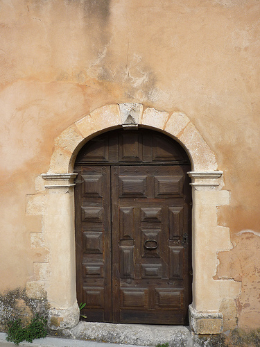 Porte en bois à Flassan par gab113