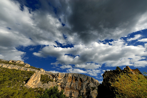 Fontaine Vaucluse by piautel