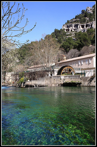 Moulin à papier de Fontaine de Vaucluse - Vallis Clausa by redwolf8448