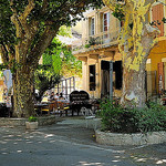 Place du village de Gigondas par Pierre Noël - Gigondas 84190 Vaucluse Provence France