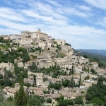 Arrivee a Gordes par Audry Drapier - Gordes 84220 Vaucluse Provence France