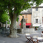 Place du village de Gordes : Provence par curry15 - Gordes 84220 Vaucluse Provence France