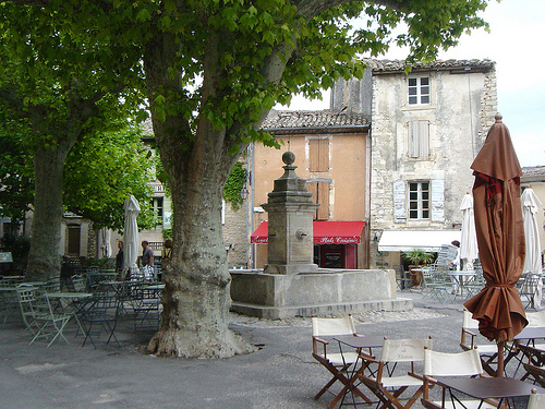 Place du village de Gordes : Provence by curry15