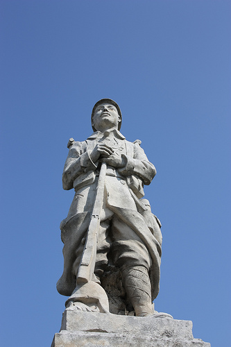 Monument aux morts de Gordes par Cilions