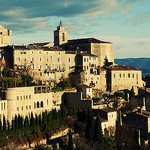 Gordes au réveil by Má Damascena - Gordes 84220 Vaucluse Provence France