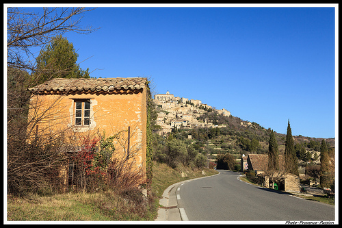 Route pour Gordes by Photo-Provence-Passion