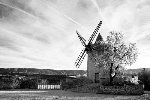 Le moulin de Goult par Olivier Ménart (sur une autre planète)