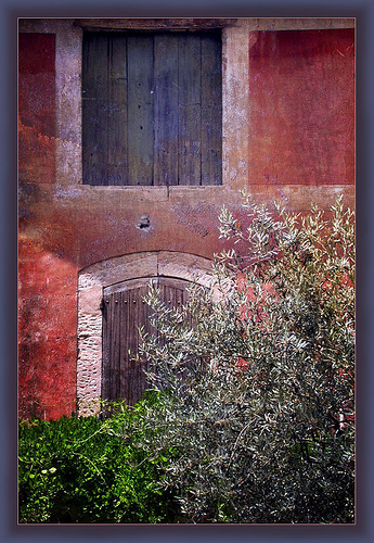 Couleurs - Goult en Provence par Periegese ©