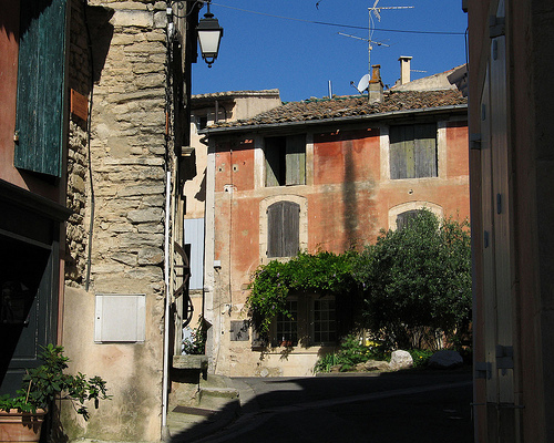 Traditional House in Goult by marvgl