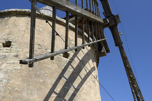 Provence - le moulin de Goult by Massimo Battesini