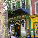 Café de France, l'Isle-sur-la-Sorgue par Olivier Colas - L'Isle sur la Sorgue 84800 Vaucluse Provence France