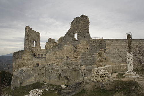 Lacoste : Château du Marquis de Sade à Lacoste by cpqs