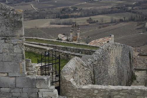 Ruines de Lacoste - Provence by cpqs