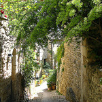 Les ruelles de Lacoste par myvalleylil1 - Lacoste 84480 Vaucluse Provence France