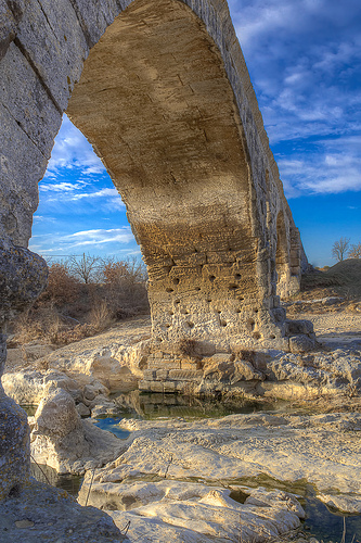 Pile du pont julien par Gabi Monnier