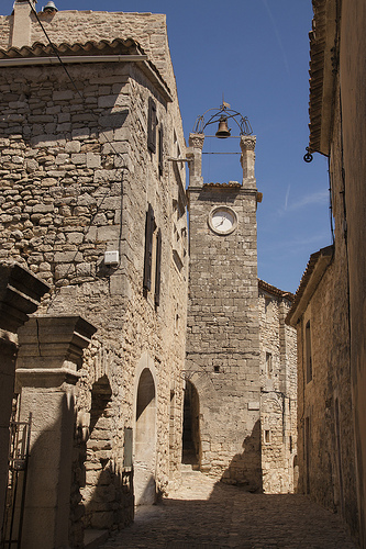 Clocher de Lacoste by Lio_stin