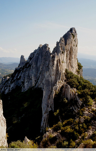 Dentelles Sarrasines : sculture de roche par sabinelacombe