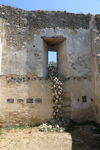 Oeuvre d'art dans le Château du Beaucet par Gabriel Jaquemet