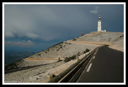 Le sommet du Mont-Ventoux par michel.seguret