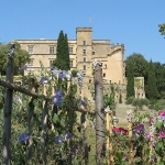 Luberon : le château de Lourmarin par mistinguette18 - Lourmarin 84160 Vaucluse Provence France