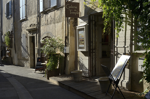 Lourmarin : galerie du Temple par Massimo Battesini