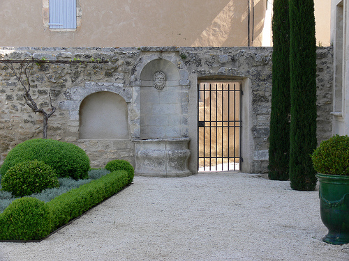 Jardin à Ménerbes par Jean NICOLET