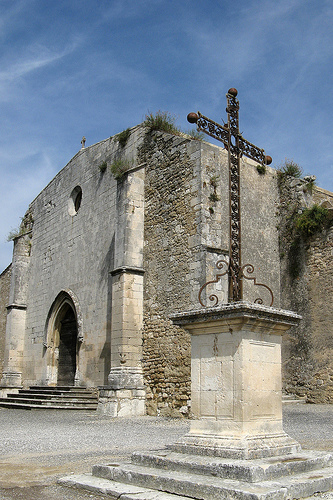 Eglise de Ménerbes by mistinguette18