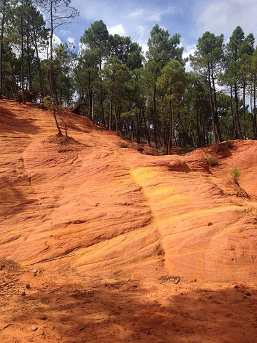 La terre rouge vers Ville sur auzon par gab113