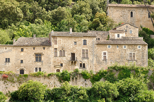 Maisons à Oppède-le-vieux by franc/34