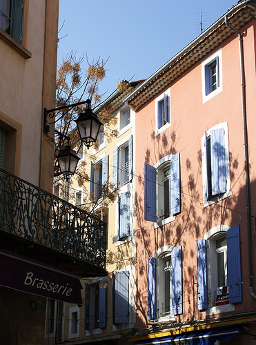 Façades roses pastel d'Orange par Cilions