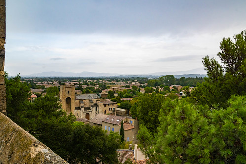 Pernes les Fontaines by Philippe Ampe