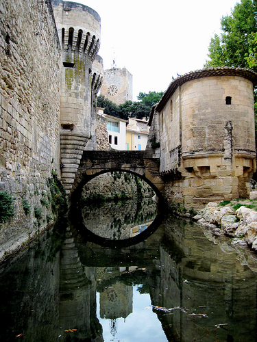 Pernes - Along the fortified city by Sokleine